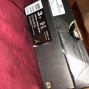 COPY - Jordan 11 retro low BP